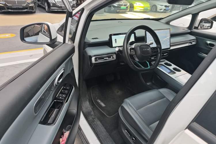 Used AION Y 2022 Plus 70 Tech Edition Driver Seat