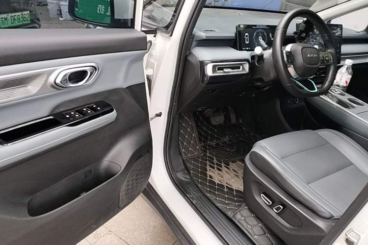 Used AION Y 2022 Plus 70 Smart Edition Driver Seat