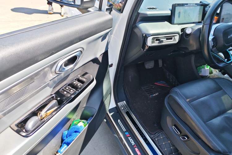 Used AION Y 2022 Plus 70 Smart Edition Driver Seat
