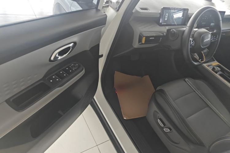 Used AION Y 2022 70 Intelligent Edition Lithium Iron Phosphate Driver Seat