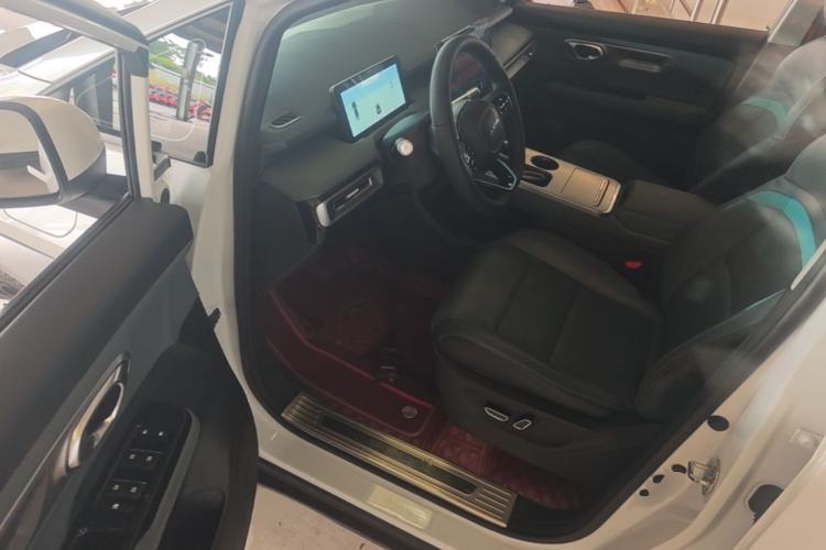 Used AION Y 2022 Plus 70 Smart Edition Driver Seat