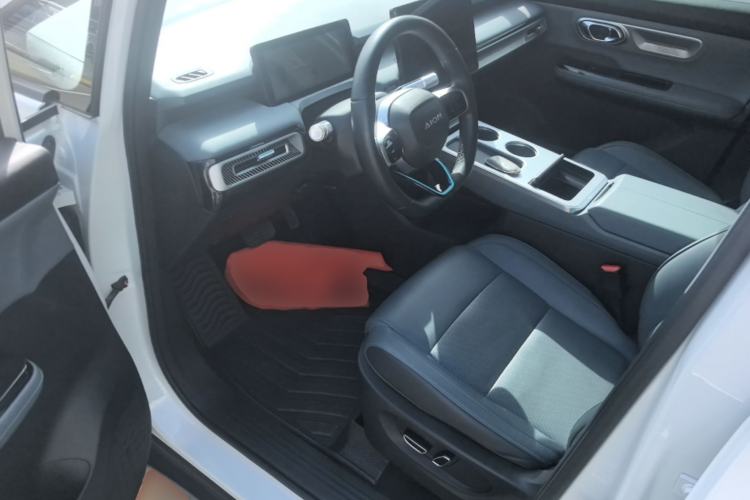 Used AION Y 2022 Plus 70 Smart Edition Driver Seat