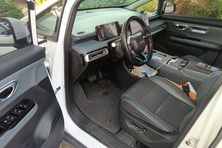 Used AION Y 2022 70 Intelligent Driving Version Lithium Iron Phosphate Driver Seat