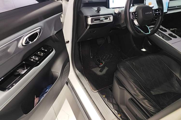 Used AION Y 2022 Plus 70 Enjoy Edition Driver Seat