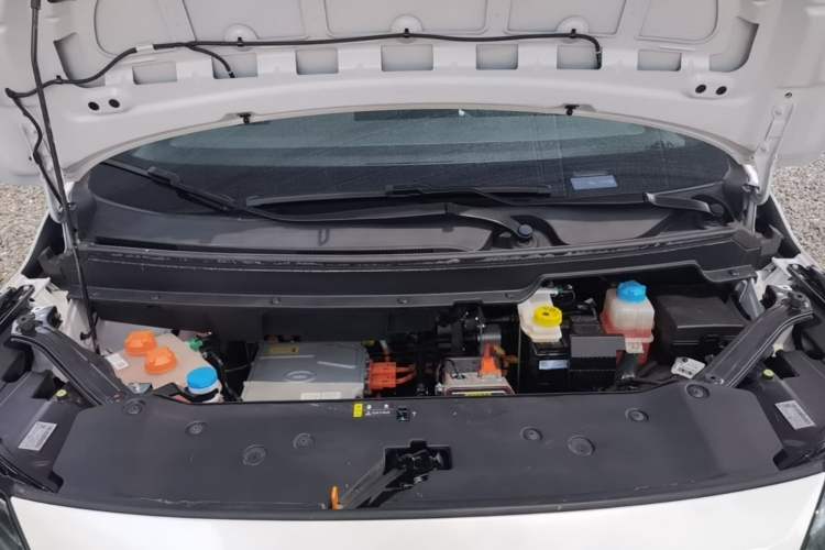 Used AION Y 2022 Plus 70 Smart Edition Engine Bay