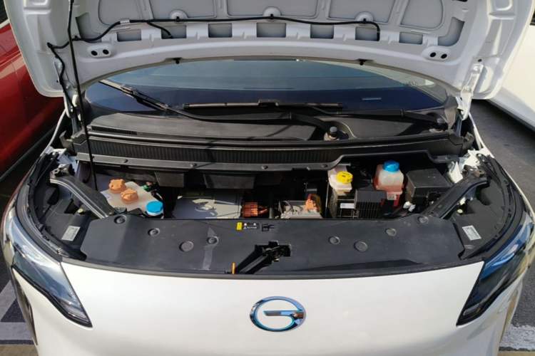 Used AION Y 2022 Plus 70 Smart Edition Engine Bay