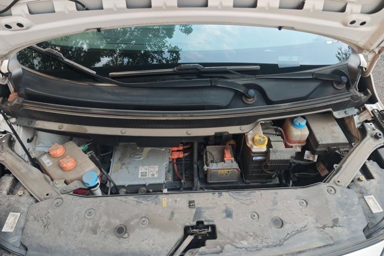 Used AION Y 2022 Plus 70 Smart Edition Engine Bay