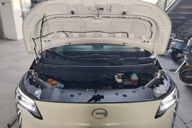 Used AION Y 2022 Plus 70 Smart Edition Engine Bay
