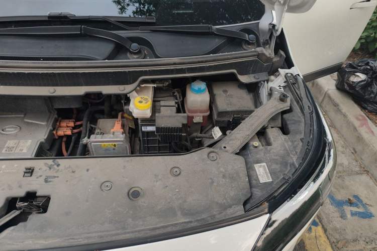 Used AION Y 2022 Plus 70 Smart Edition Engine Bay Left