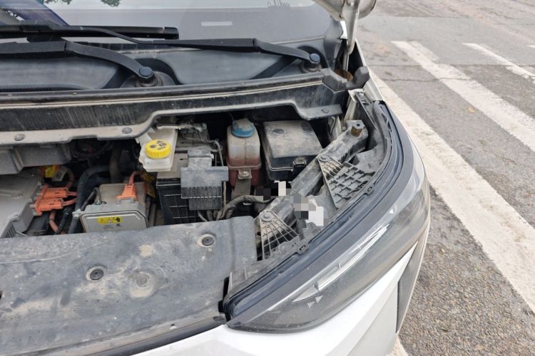 Used AION Y 2022 70 Enjoyment Edition Lithium Iron Phosphate Engine Bay Left