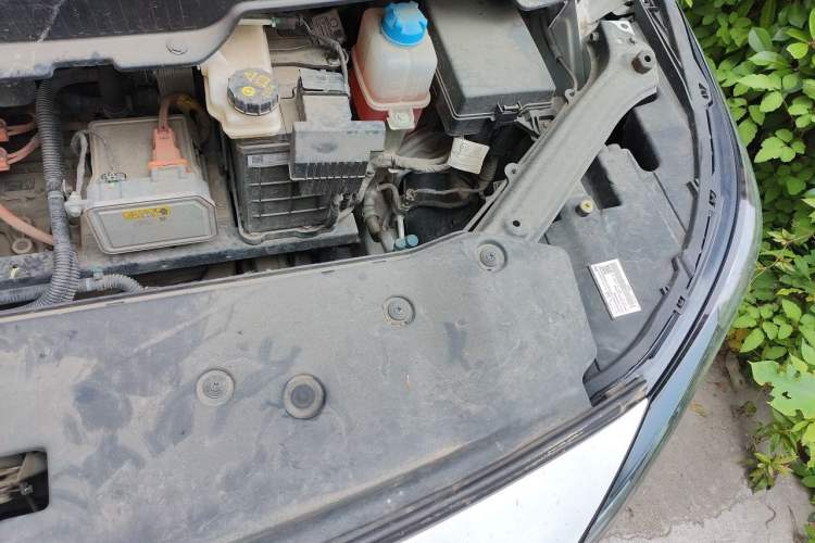 Used AION Y 2022 Plus 70 Smart Edition Engine Bay Left