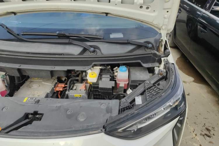 Used AION Y 2022 70 Enjoyment Edition Lithium Iron Phosphate Engine Bay Left
