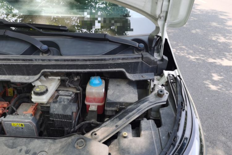 Used AION Y 2022 Plus 70 Enjoy Edition Engine Bay Left