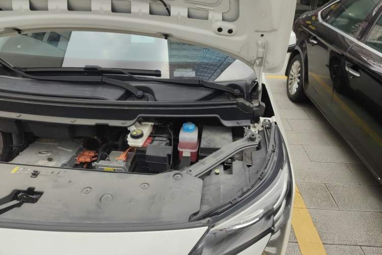 Used AION Y 2022 Plus 70 Smart Edition Engine Bay Left