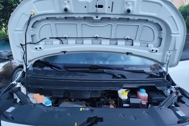 Used AION Y 2022 Plus 70 Smart Edition Engine Bay