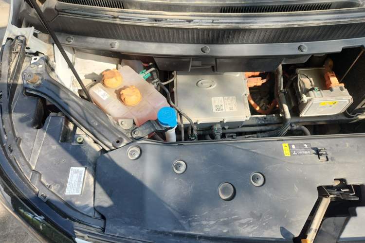 Used AION Y 2022 Plus 70 Smart Edition Engine Bay Right