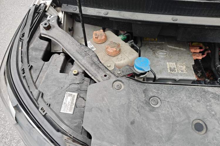 Used AION Y 2022 Plus 70 Smart Edition Engine Bay Right