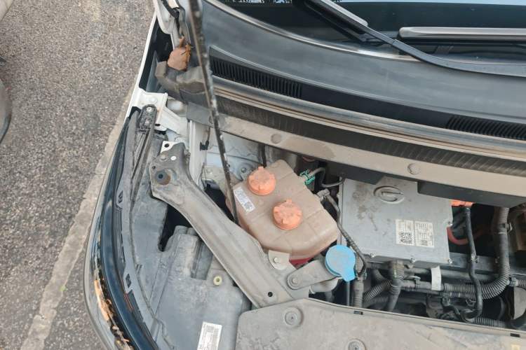 Used AION Y 2022 Plus 70 Smart Edition Engine Bay Right