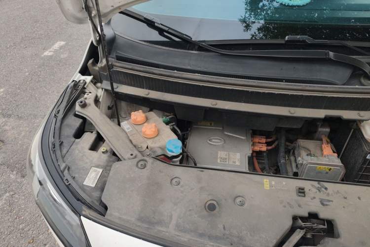 Used AION Y 2022 Plus 70 Smart Edition Engine Bay Right