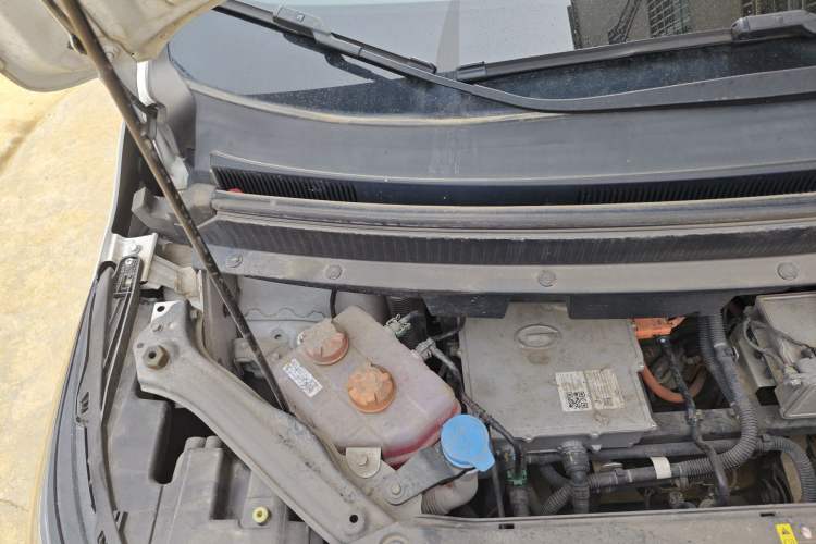 Used AION Y 2022 Plus 70 Enjoy Edition Engine Bay Right