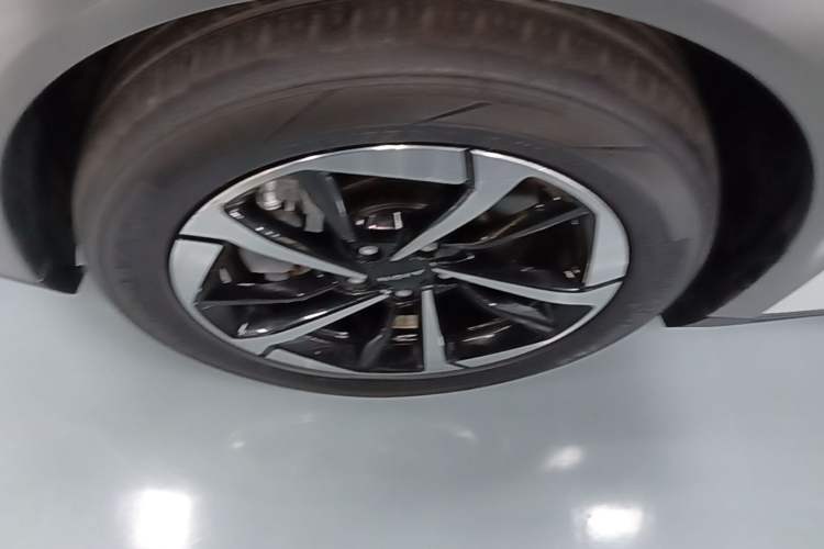 Used AION Y 2022 Plus 70 Smart Edition Exterior 4