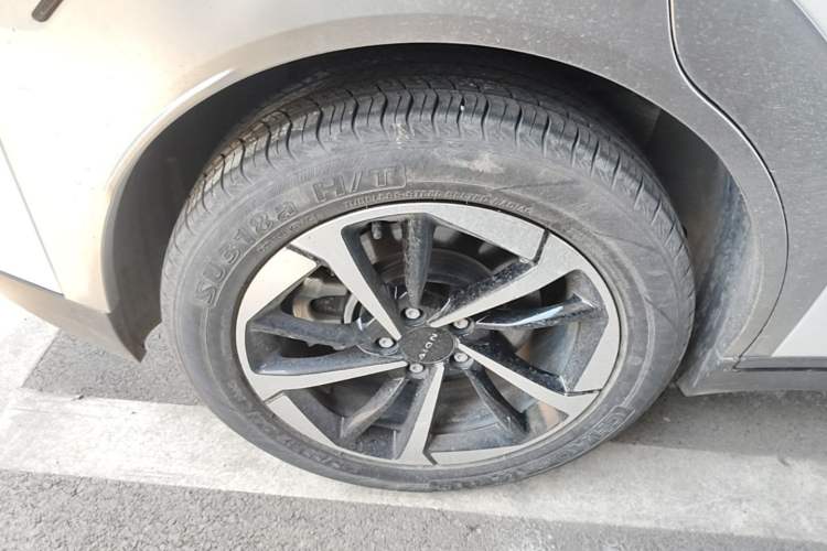 Used AION Y 2022 Plus 70 Smart Edition Exterior 5