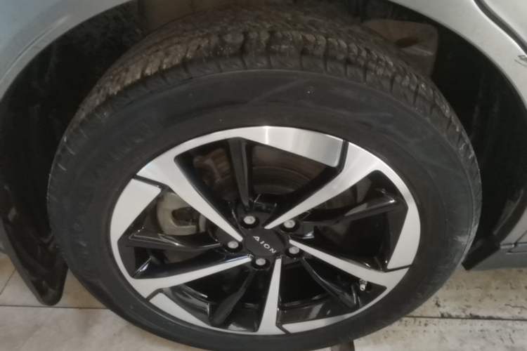Used AION Y 2022 Plus 70 Smart Edition Exterior 5