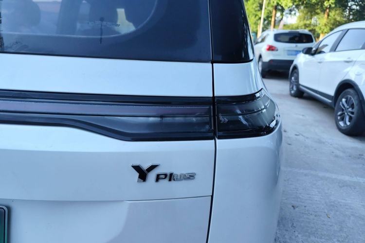 Used AION Y 2022 Plus 70 Smart Edition Exterior 6