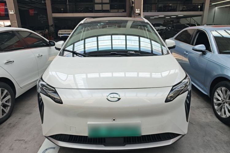 Used AION Y 2022 Plus 70 Tech Edition Front