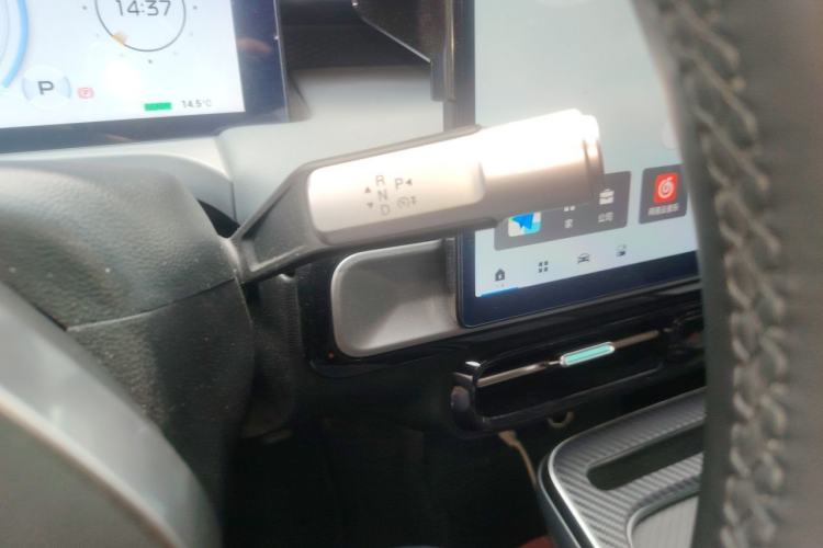 Used AION Y 2022 Plus 70 Enjoy Edition Gear Lever