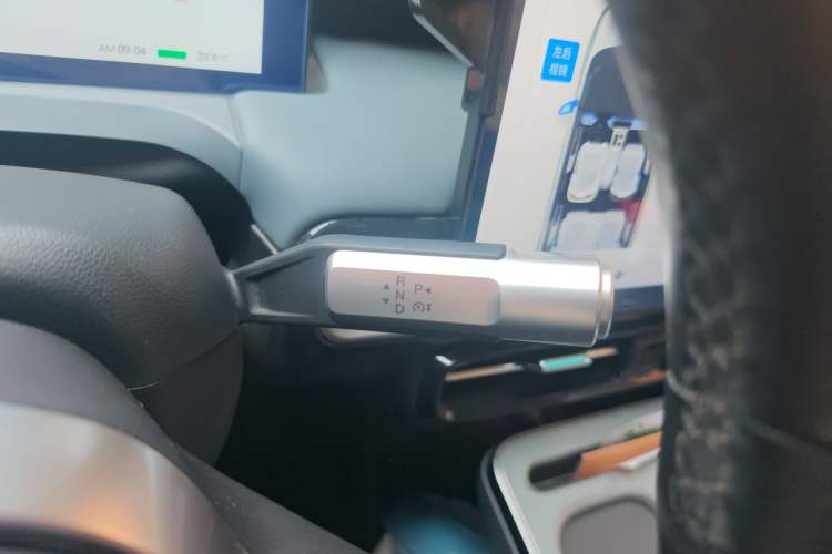 Used AION Y 2022 Plus 70 Smart Edition Gear Lever