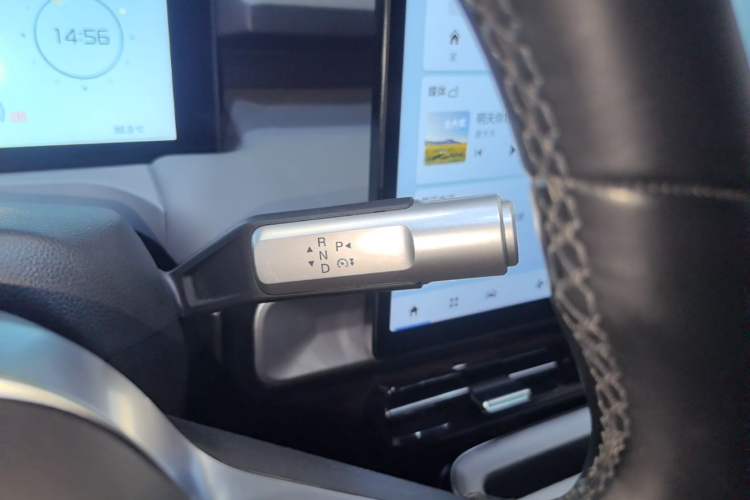 Used AION Y 2022 Plus 70 Smart Edition Gear Lever