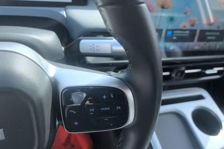 Used AION Y 2022 Plus 70 Smart Edition Gear Lever