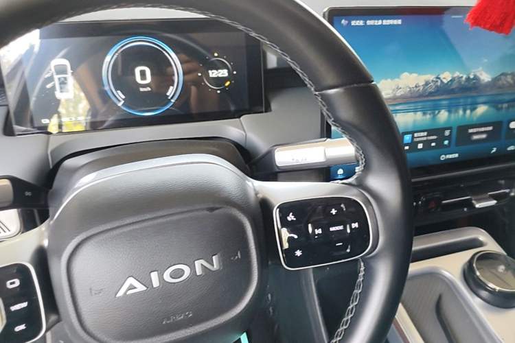 Used AION Y 2022 Plus 70 Smart Edition Gear Lever