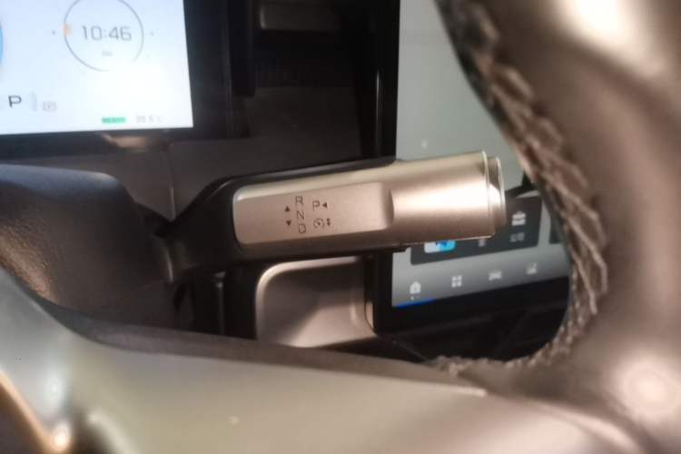 Used AION Y 2022 Plus 70 Smart Edition Gear Lever