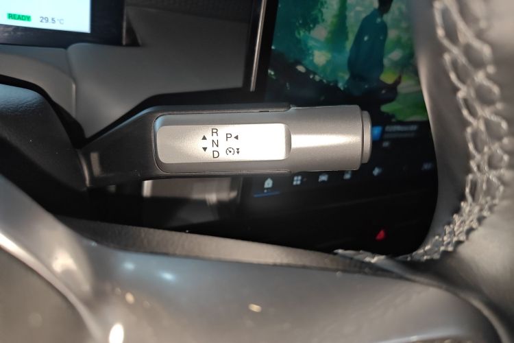 Used AION Y 2022 Plus 70 Smart Edition Gear Lever