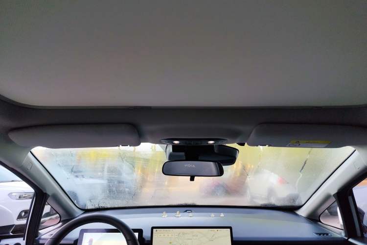 Used AION Y 2022 Plus 70 Smart Edition Headliner