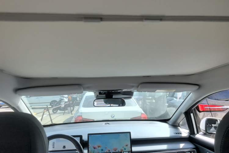 Used AION Y 2022 Plus 70 Smart Edition Headliner
