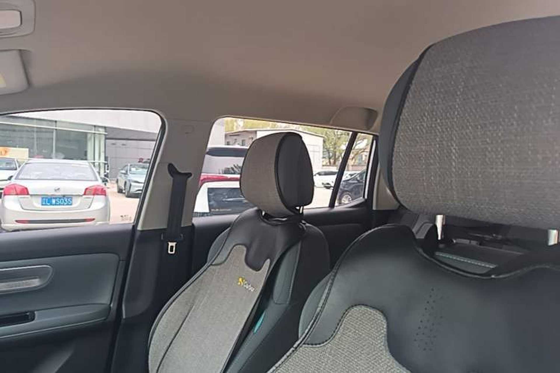 Used AION Y 2022 Plus 70 Smart Edition Headliner
