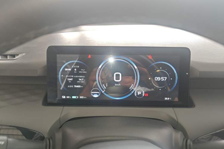 Used AION Y 2022 70 Intelligent Edition Lithium Iron Phosphate Instrument Cluster
