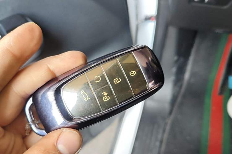 Used AION Y 2022 Plus 70 Smart Edition Interior 1