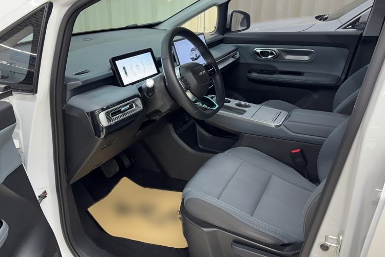 Used AION Y 2022 Plus 70 Enjoy Edition Interior 1