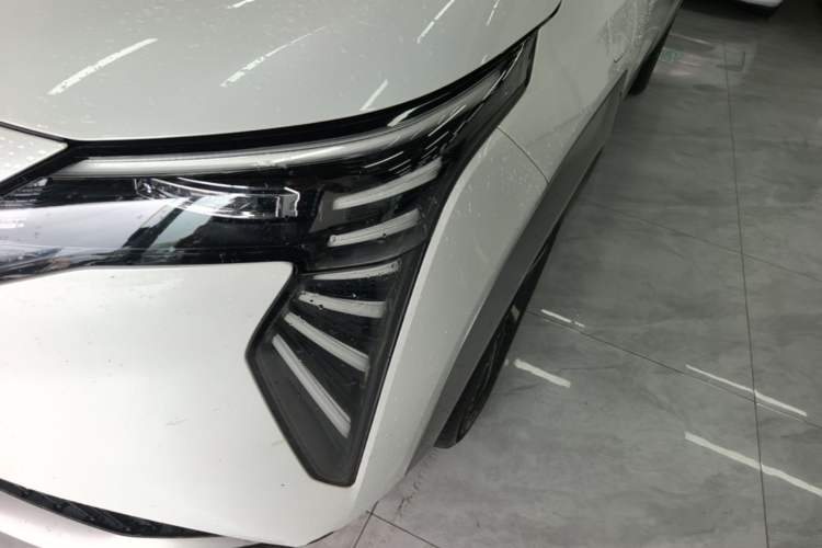 Used AION Y 2022 Plus 70 Smart Edition Left Front Headlight