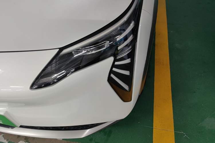 Used AION Y 2022 Plus 70 Smart Edition Left Front Headlight