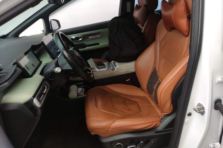 Used AION Y 2022 Plus 80 Enjoy Edition Left Front Seat
