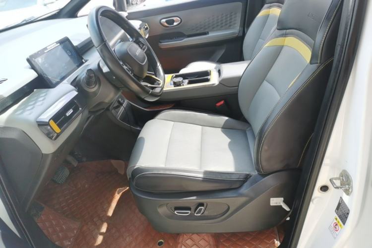 Used AION Y 2022 70 Intelligent Edition Lithium Iron Phosphate Left Front Seat