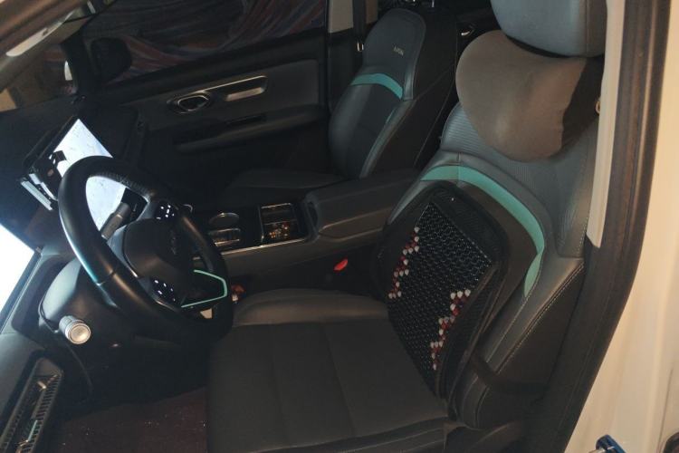 Used AION Y 2022 Plus 70 Enjoy Edition Left Front Seat