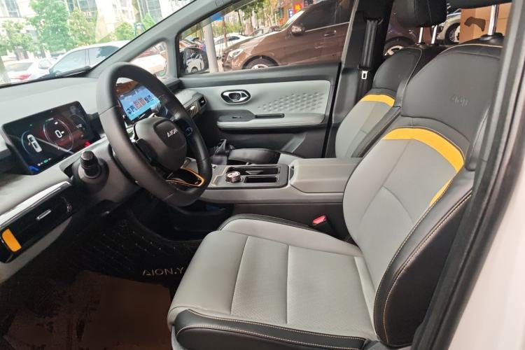 Used AION Y 2022 70 Intelligent Edition Lithium Iron Phosphate Left Front Seat