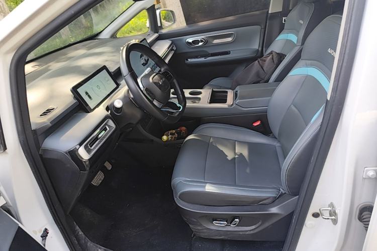 Used AION Y 2022 Plus 80 Smart Edition Left Front Seat