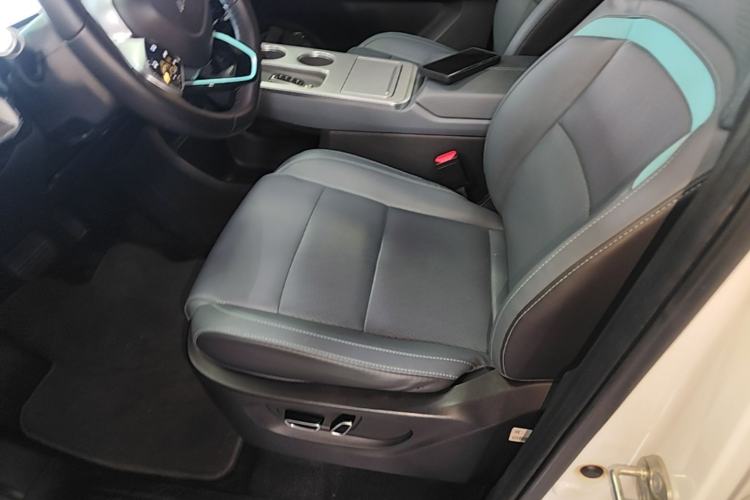 Used AION Y 2022 Plus 70 Smart Edition Left Front Seat